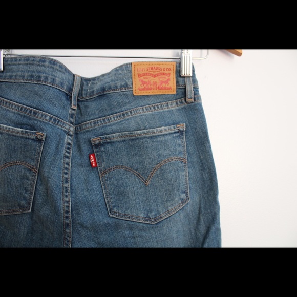 Levi Jeans - Picture 6 of 7
